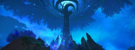Shadowlands: Ein Spieler gleitet vom Ardenwald nach Oribos